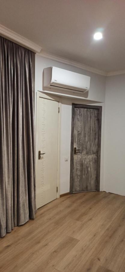 Apartment Liberty Art *